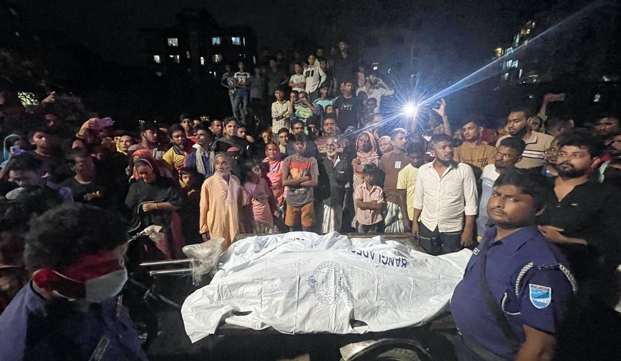 স্ত্রী-সন্তানকে হত্যার পর ঋণগ্রস্ত যুবকের আত্মহত্যা!