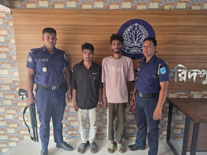ফরিদপুরে ছিনতাই বিরোধী অভিযানে আরও দুই ছিনতাইকারী গ্রেপ্তার