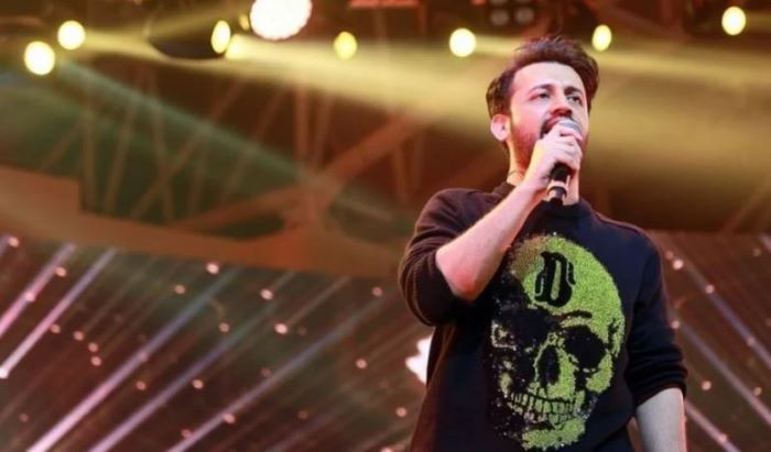 আতিফ আসলাম আবারও ঢাকায়: ডিসেম্বরে দুটি কনসার্টে মাতাবেন জনপ্রিয় এই শিল্পী