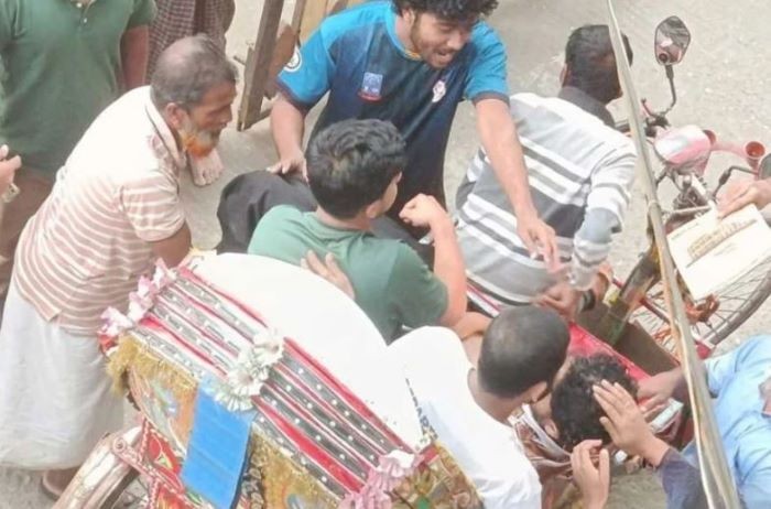 ভূমিকম্প আতঙ্কে ৬ ডিসেম্বর পর্যন্ত বন্ধ ঢাবি, হল ছাড়ার নির্দেশ
