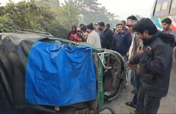 বাঁশখালীতে সড়ক দুর্ঘটনায় নিহত এক