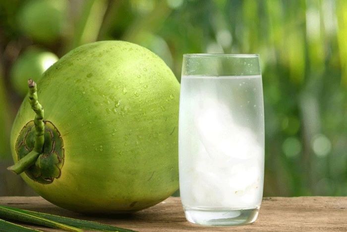 পুষ্টিগুণে ভরপুর ডাবের পানির নানাবিধ উপকারিতা