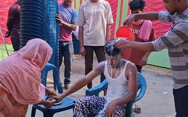 তিনবার সংসার ভাঙার পর দুধ দিয়ে গোসল, অতপর...