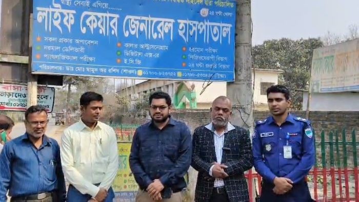দামুড়হুদায় ভুয়া ডাক্তার দম্পতির ক্লিনিকে অভিযান, ওটি সিলগালা; জরিমানা ২ লাখ