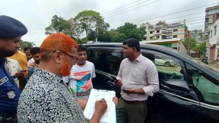 টাঙ্গাইলে জ্বালানি তেল পরিমাপে কম দেওয়ায় ফিলিং স্টেশনকে জরিমানা