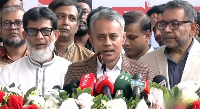 ঈদযাত্রা নিরাপদ করতে সব ব্যবস্থা নেওয়া হচ্ছে: রেলমন্ত্রী