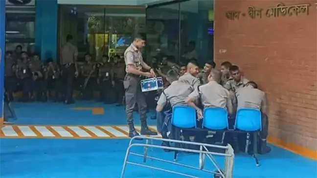 লাইসেন্স বাতিলের পর আদ্-দ্বীন হাসপাতালে পুলিশ মোতায়েন