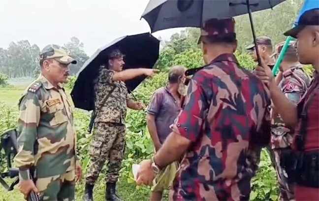 ‌‘আপনারা গুলি করলে আমরা কি বসে থাকবো’ বিএসএফকে বিজিবি